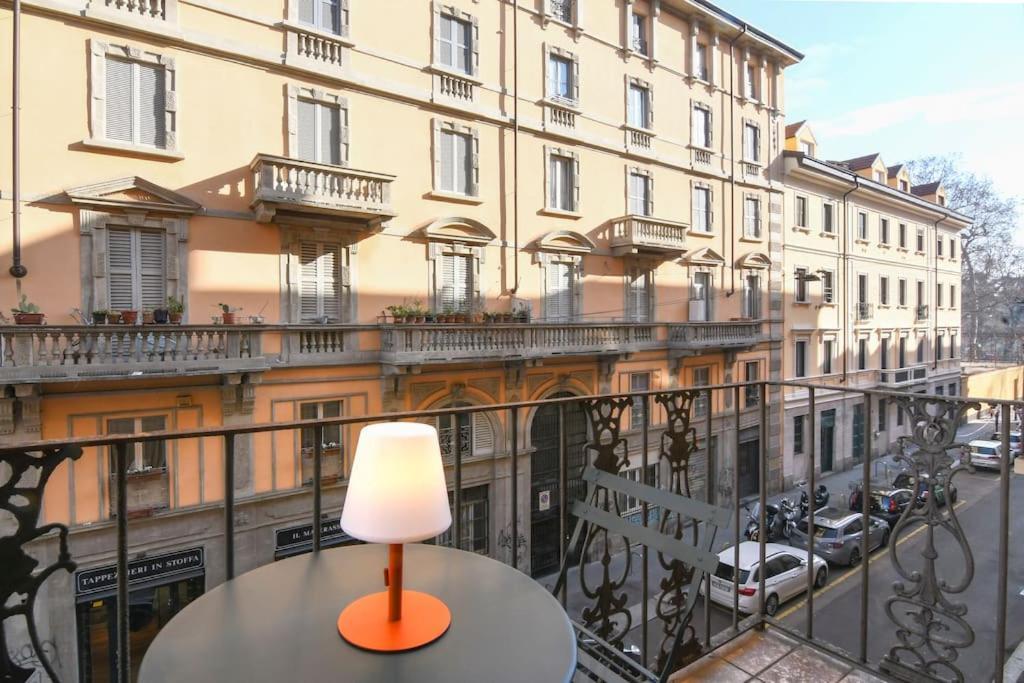 Апартаменты Porta Genova Bilocale Di Charme Милан Экстерьер фото